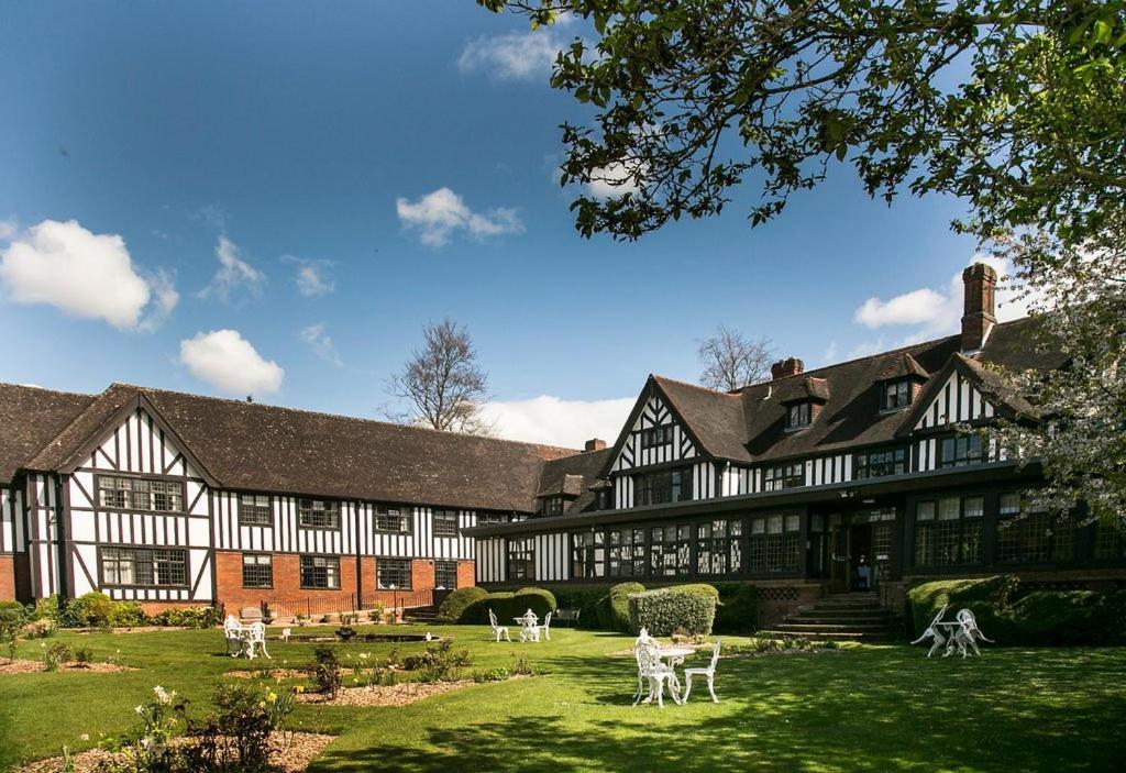 Hogarths Stone Manor Hotel Kidderminster Buitenkant foto