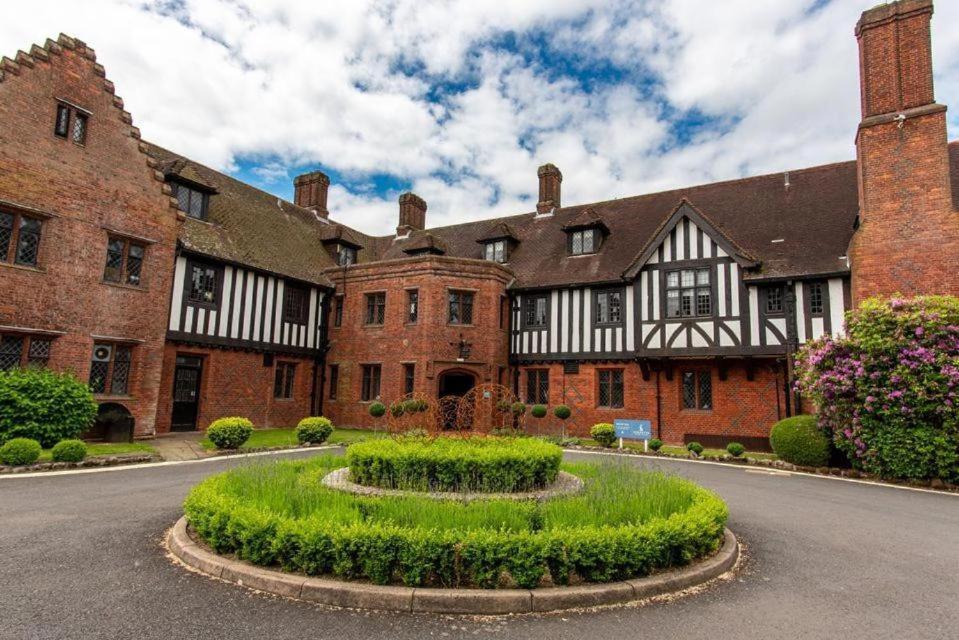 Hogarths Stone Manor Hotel Kidderminster Buitenkant foto