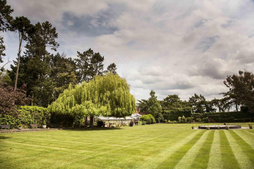 Hogarths Stone Manor Hotel Kidderminster Buitenkant foto